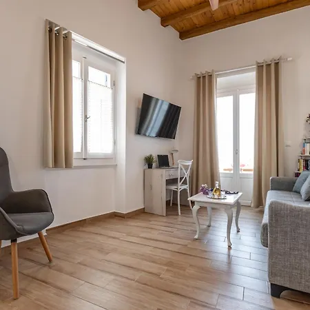 Lägenhet Venetian 3 *