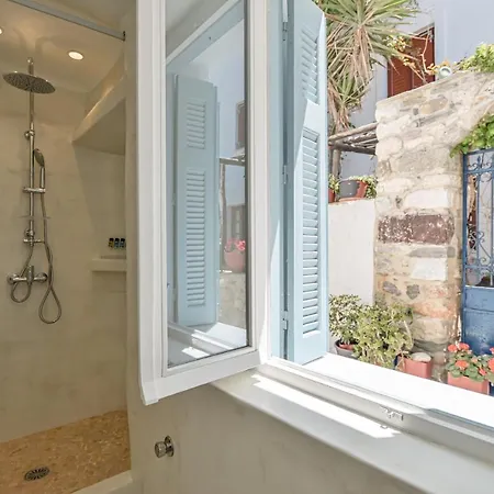 Venetian 3 * Naxos City